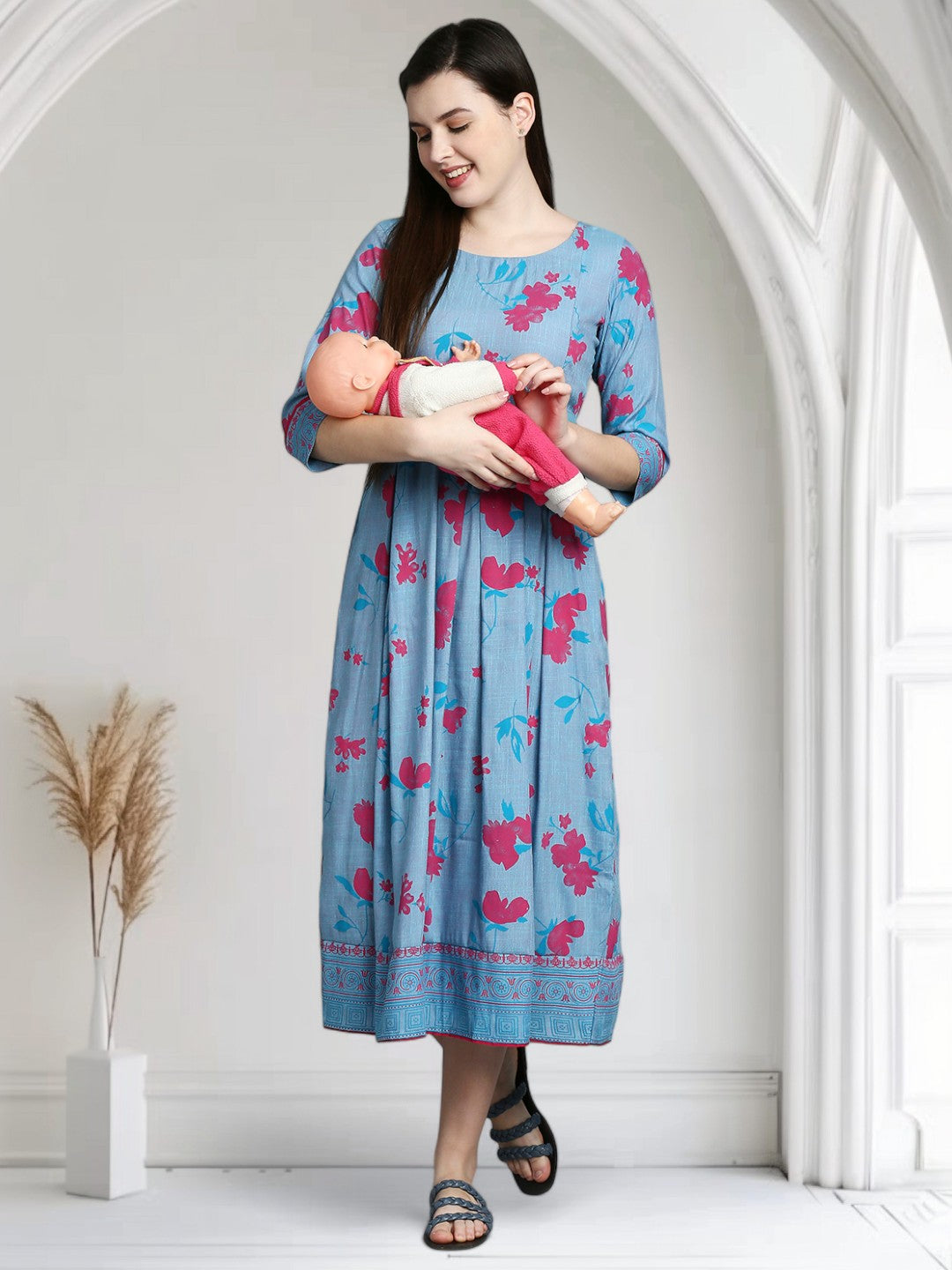 STYLISH PREGNANCY FLARED KURTA FOR NURSING