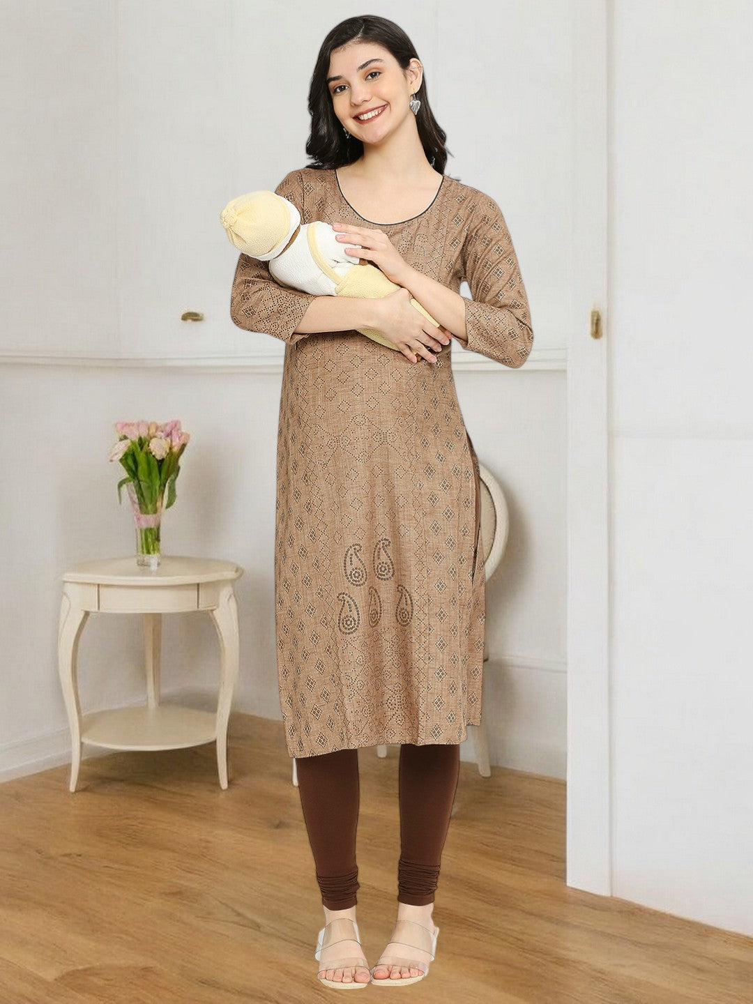 VERSATILE STRAIGHT FEEDING KURTA FOR MOTHER