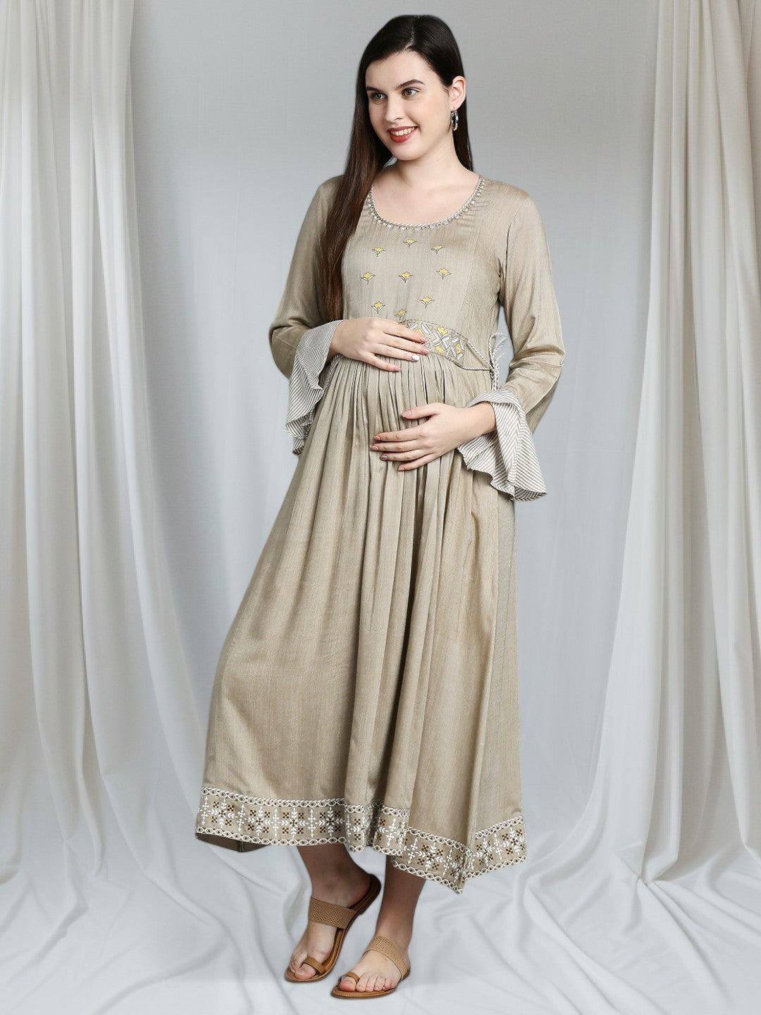 VIBRANT MATERNITY KURTA FOR FEEDING BABY