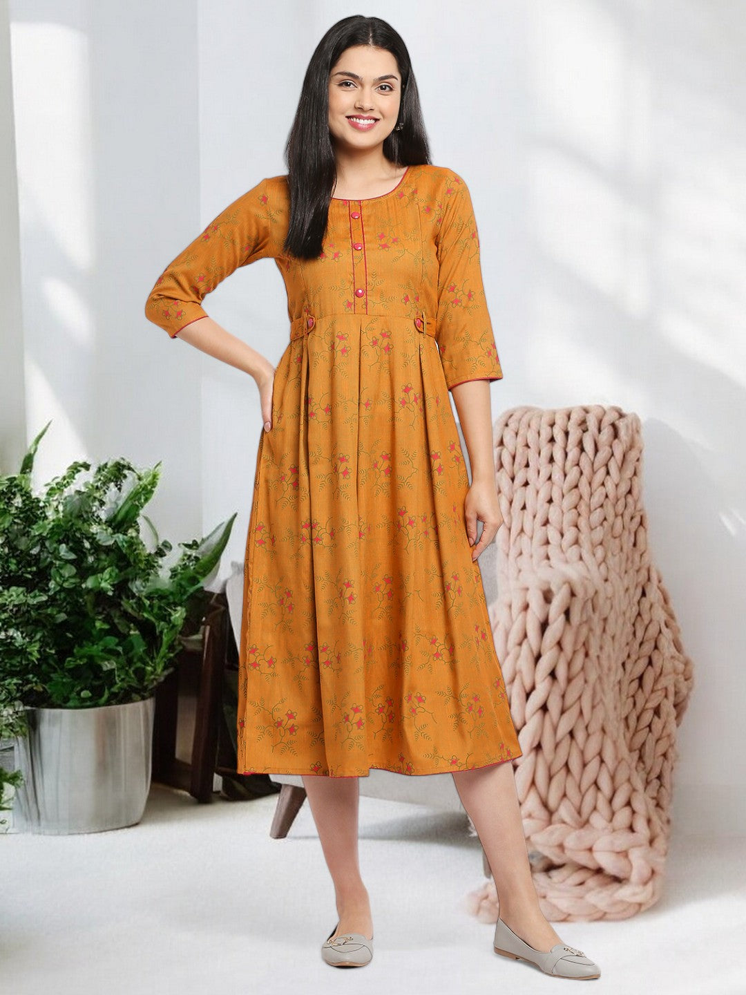 SOPHISTICATED FEEDING FLARED KURTA FOR MOTHER