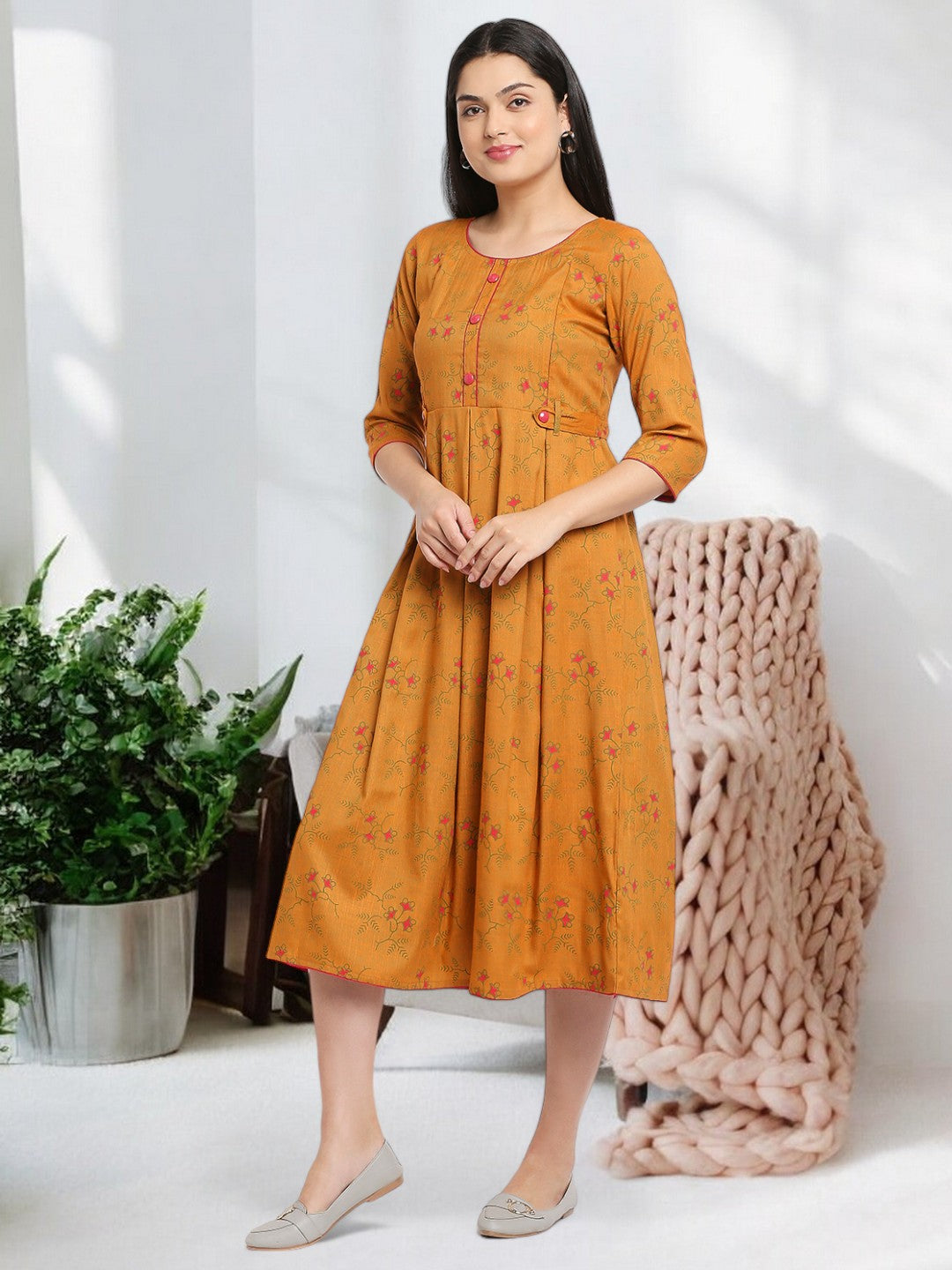 SOPHISTICATED FEEDING FLARED KURTA FOR MOTHER