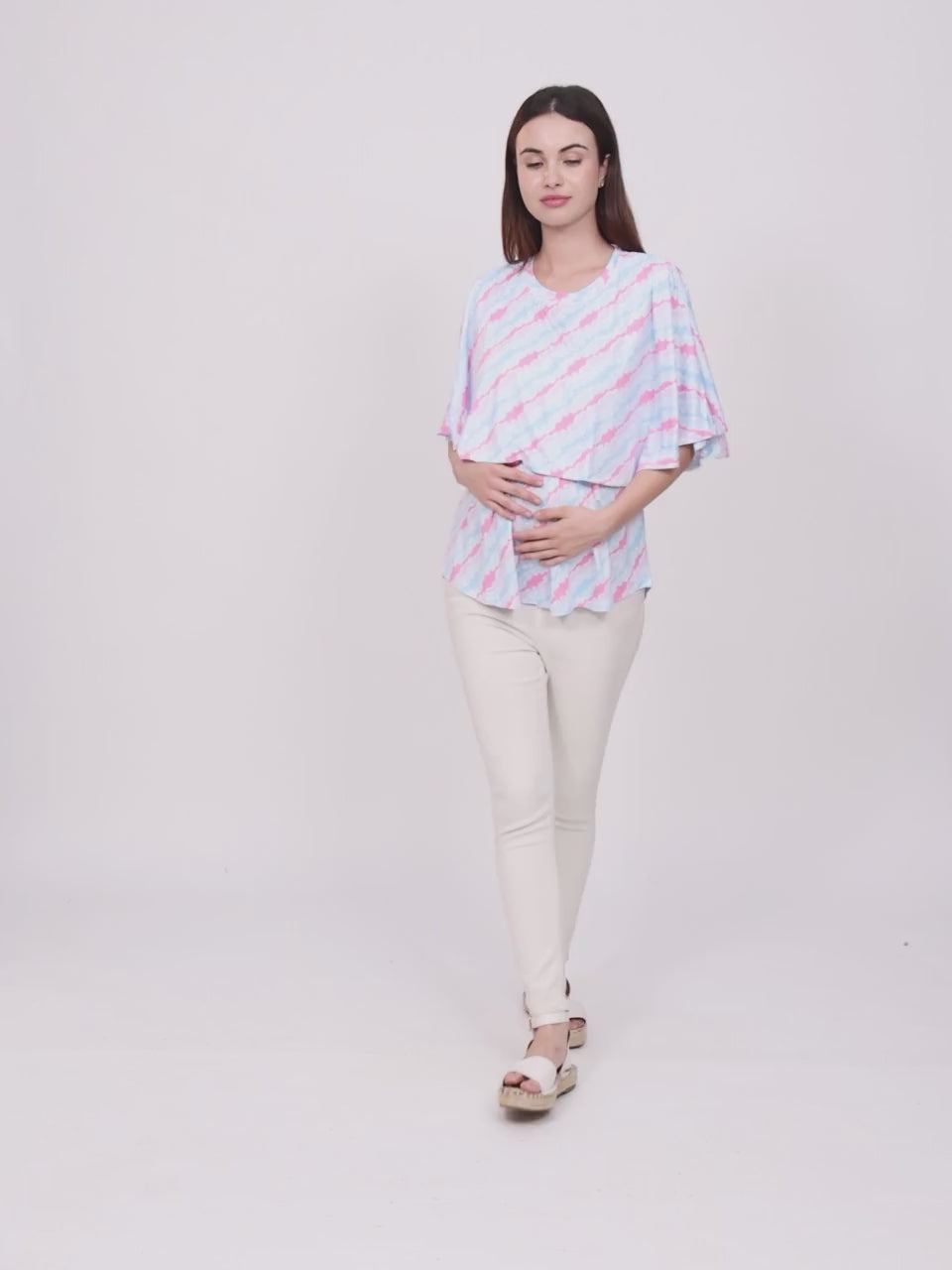 FASHIONABLE ZIPLESS NURSING TOP WITH ATTACHED CAPE