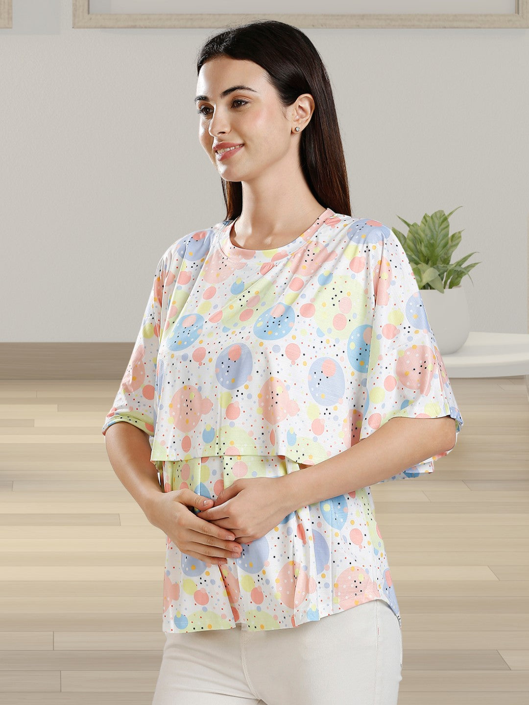 FASHIONABLE ZIPLESS TOP WITH ATTACHED FEEDING COVER