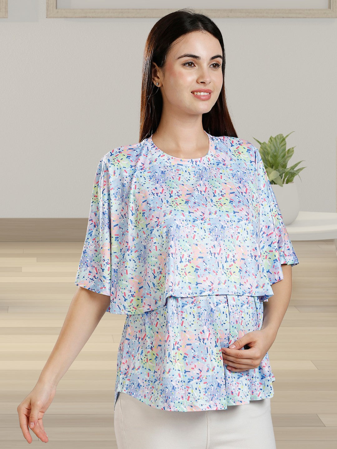 FASHIONABLE PREGANNCY ZIPLESS TOP WITH NURSING COVER