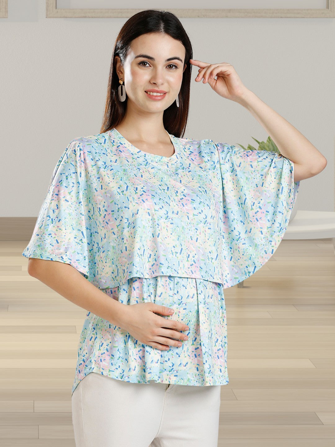 FASHIONABLE FEEDING ZIPLESS TOP WITH NURSING COVER