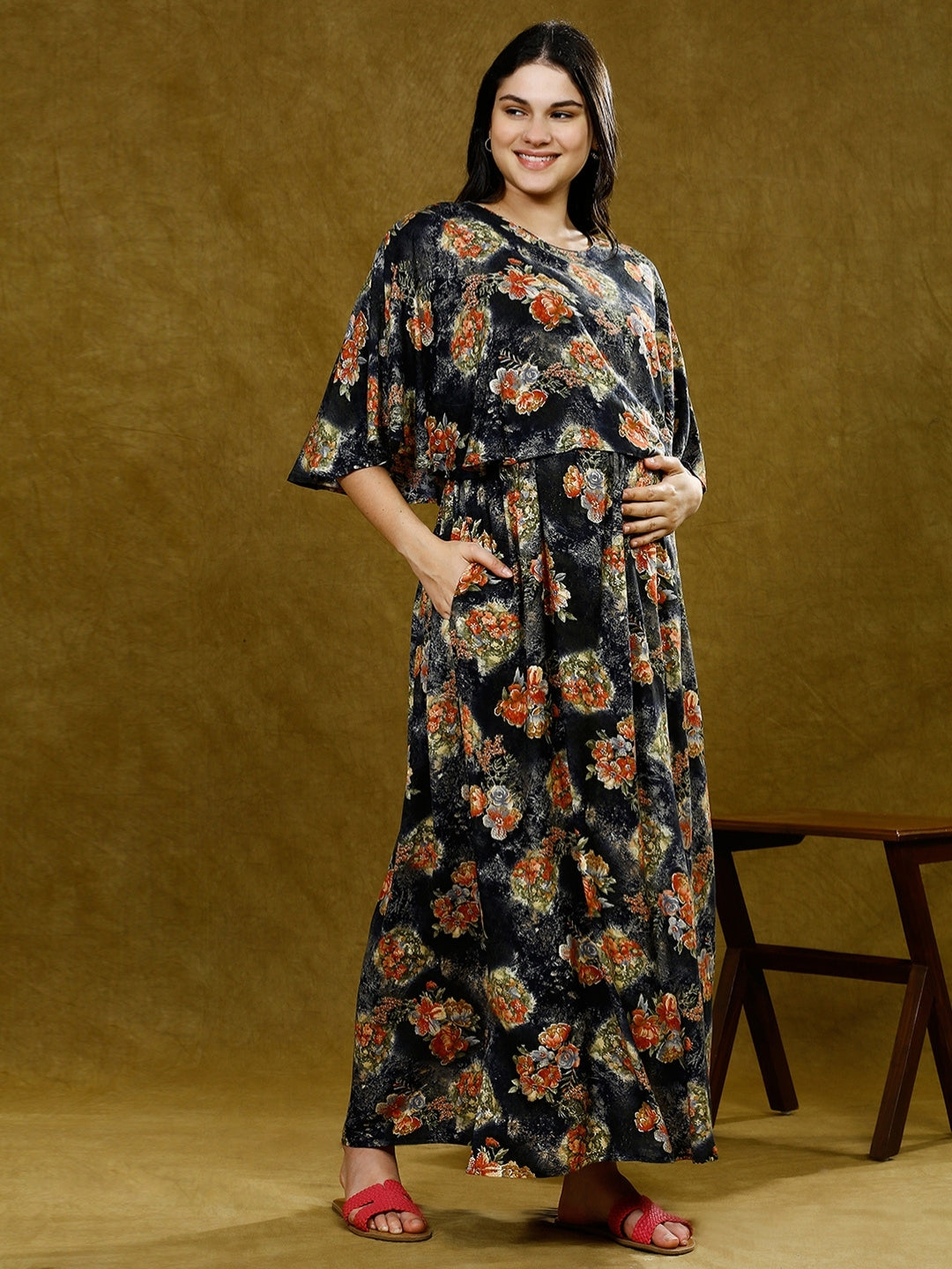 TRENDY NURSING PONCHO GOWN WITH ATTACHED CAPE