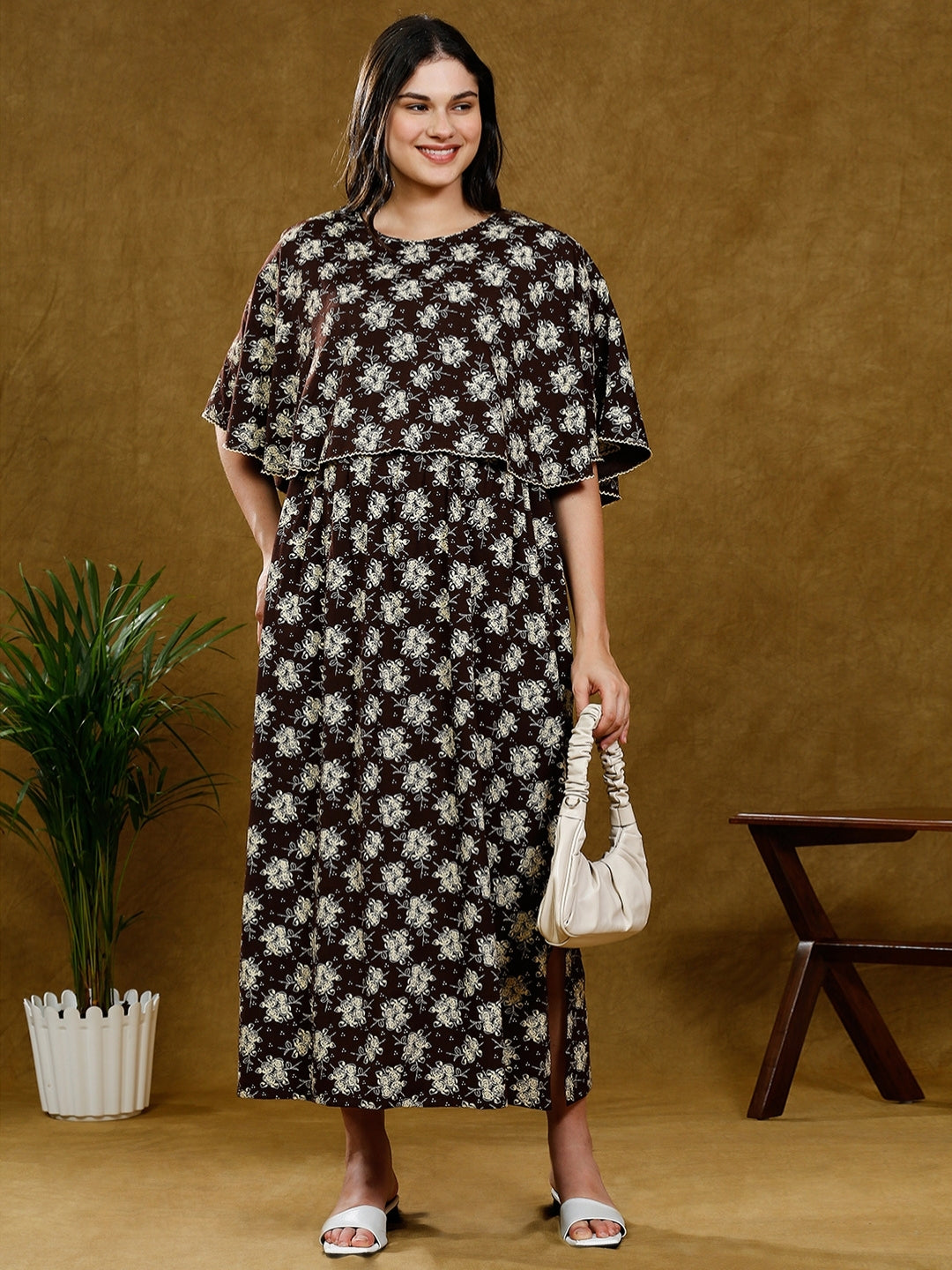 FLAUNT TRENDY PREGNANCY PONCHO GOWN