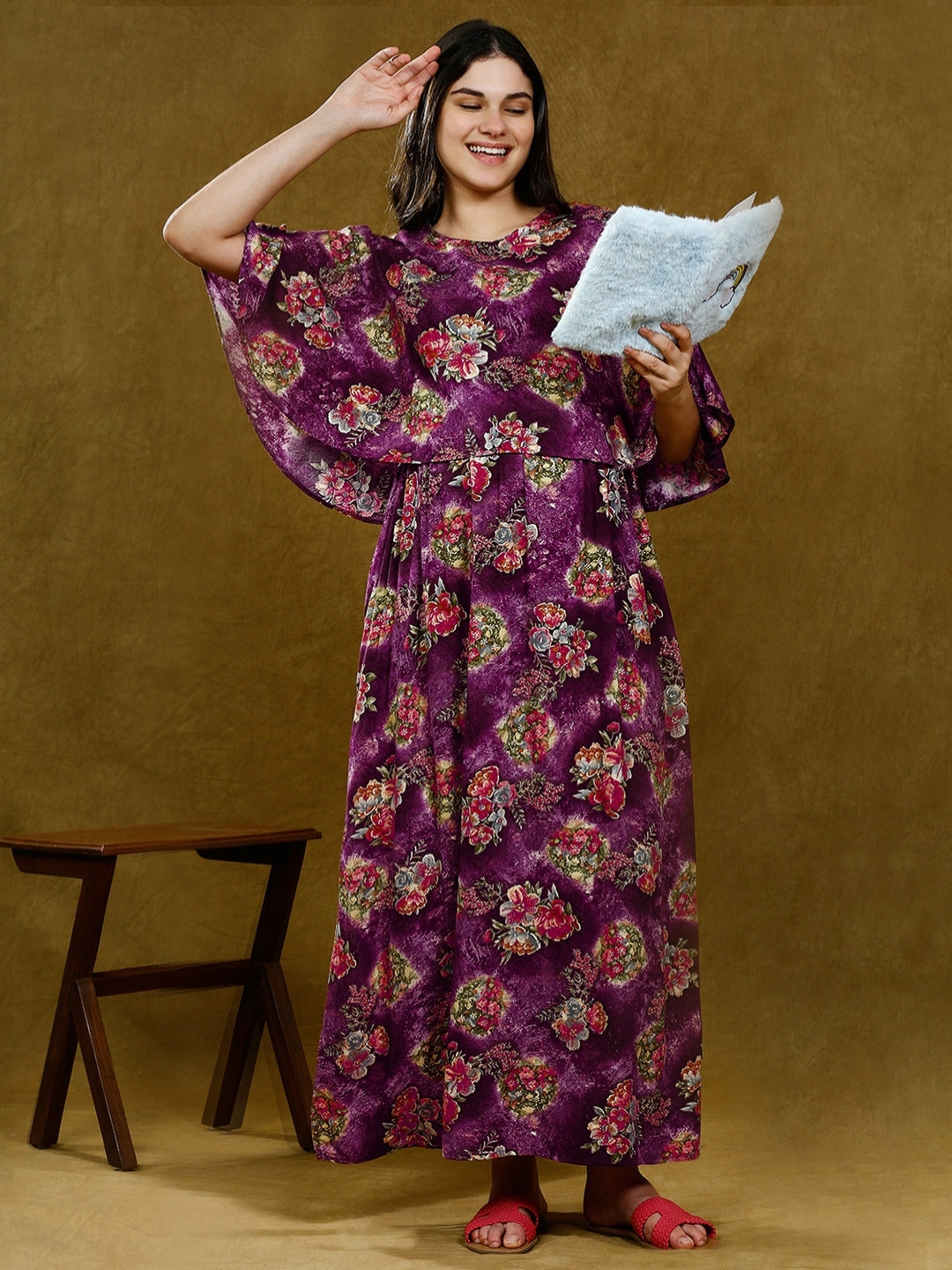 TRENDY FEEDING PONCHO GOWN WITH ATTACHED CAPE