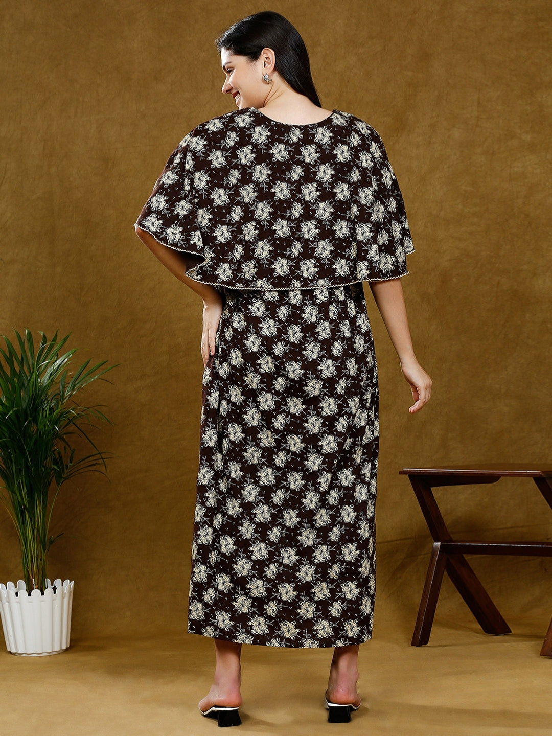 FLAUNT TRENDY PREGNANCY PONCHO GOWN