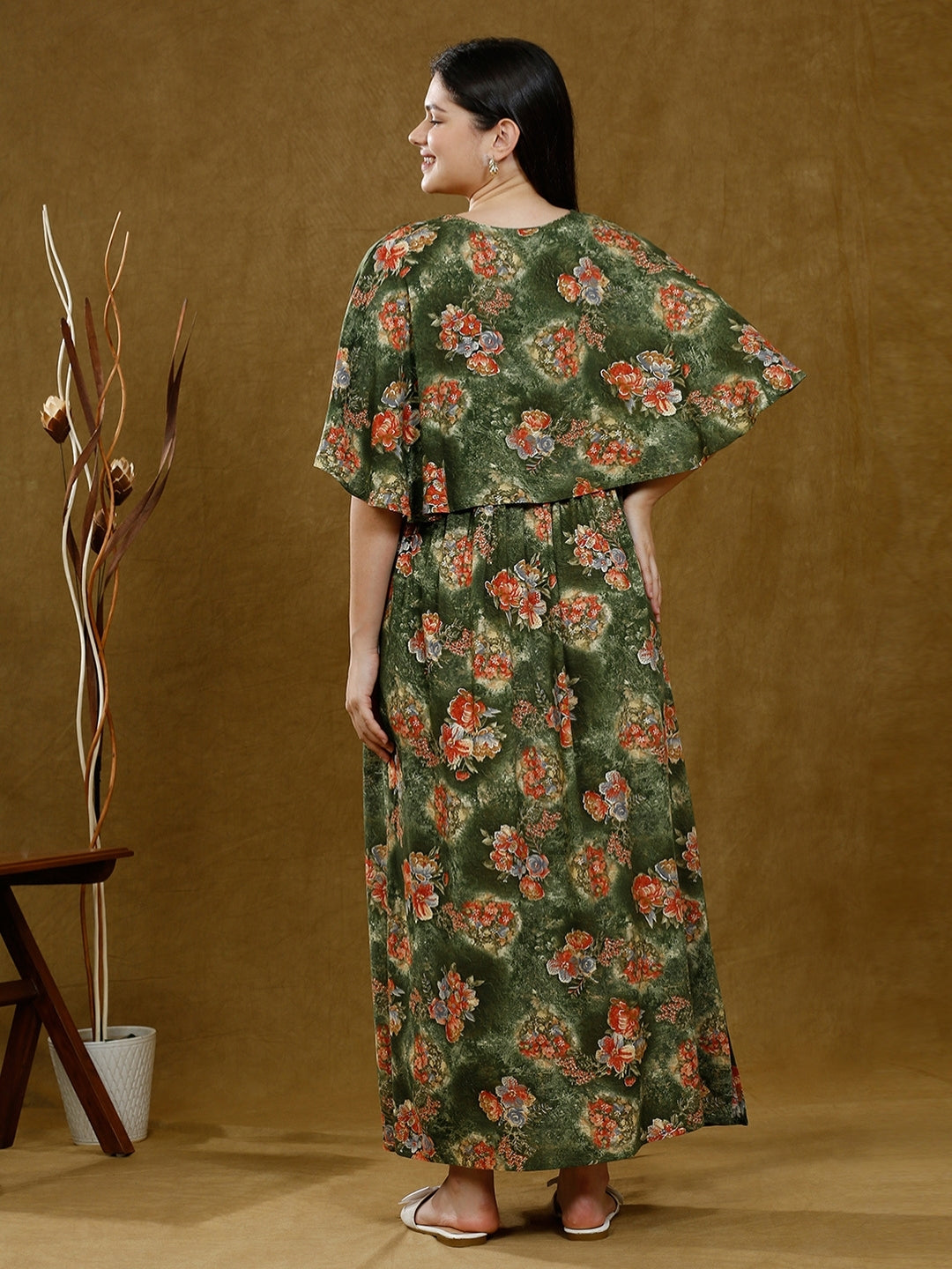 TRENDY PREGNANCY PONCHO GOWN WITH ATTACHED CAPE