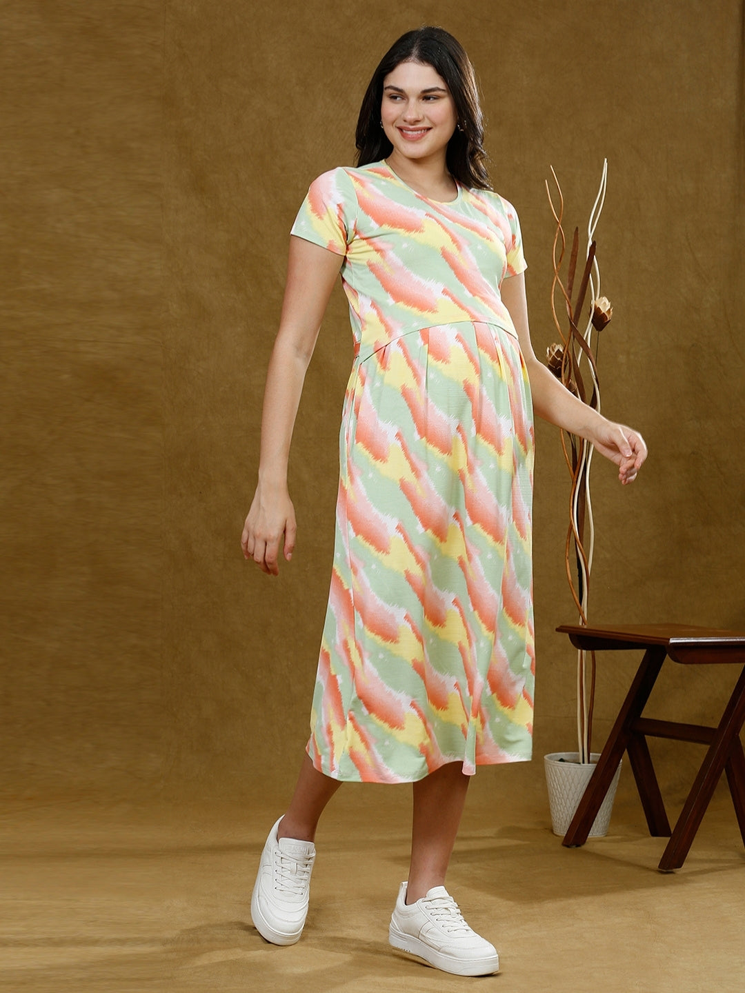 TRENDSETTING ZIPLESS MATERNITY DRESS WITH POCKETS