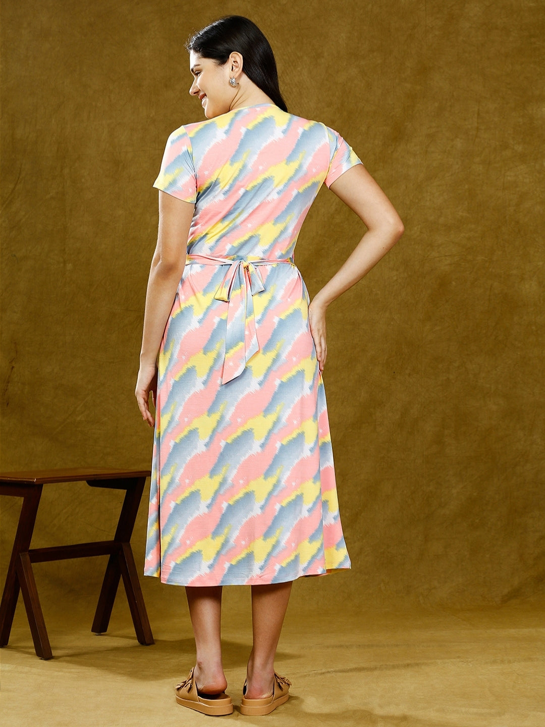 TRENDSETTING ZIPLESS FEEDING DRESS WITH POCKETS