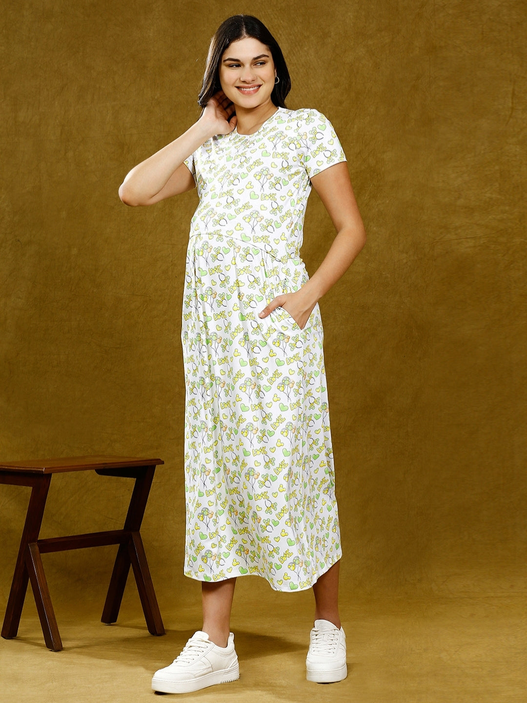 SLAY IN ZIPLESS FEEDING DRESS WITH POCKETS