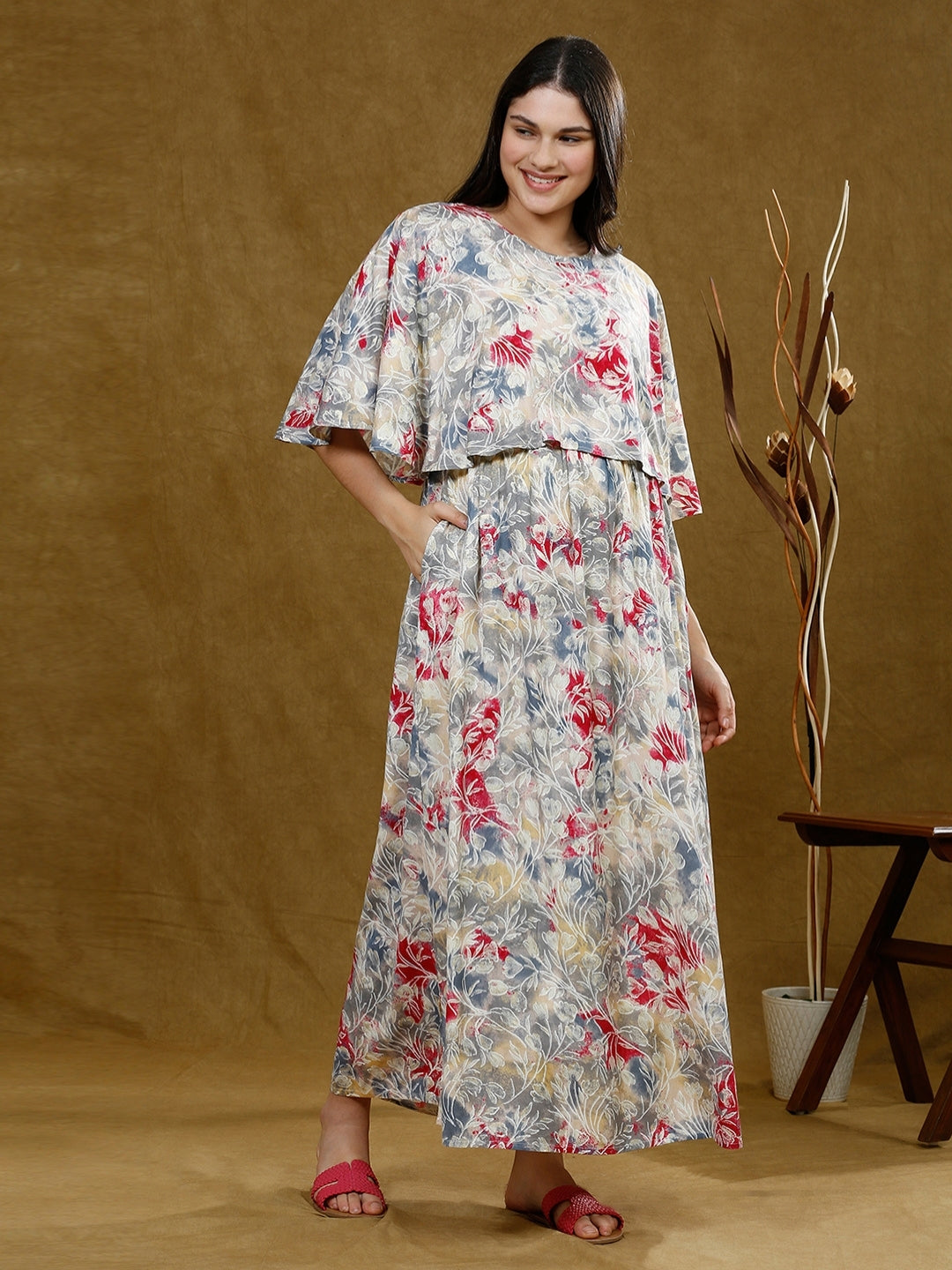 STYLISH PREGNANCY PONCHO GOWN WITH ATTACHED CAPE