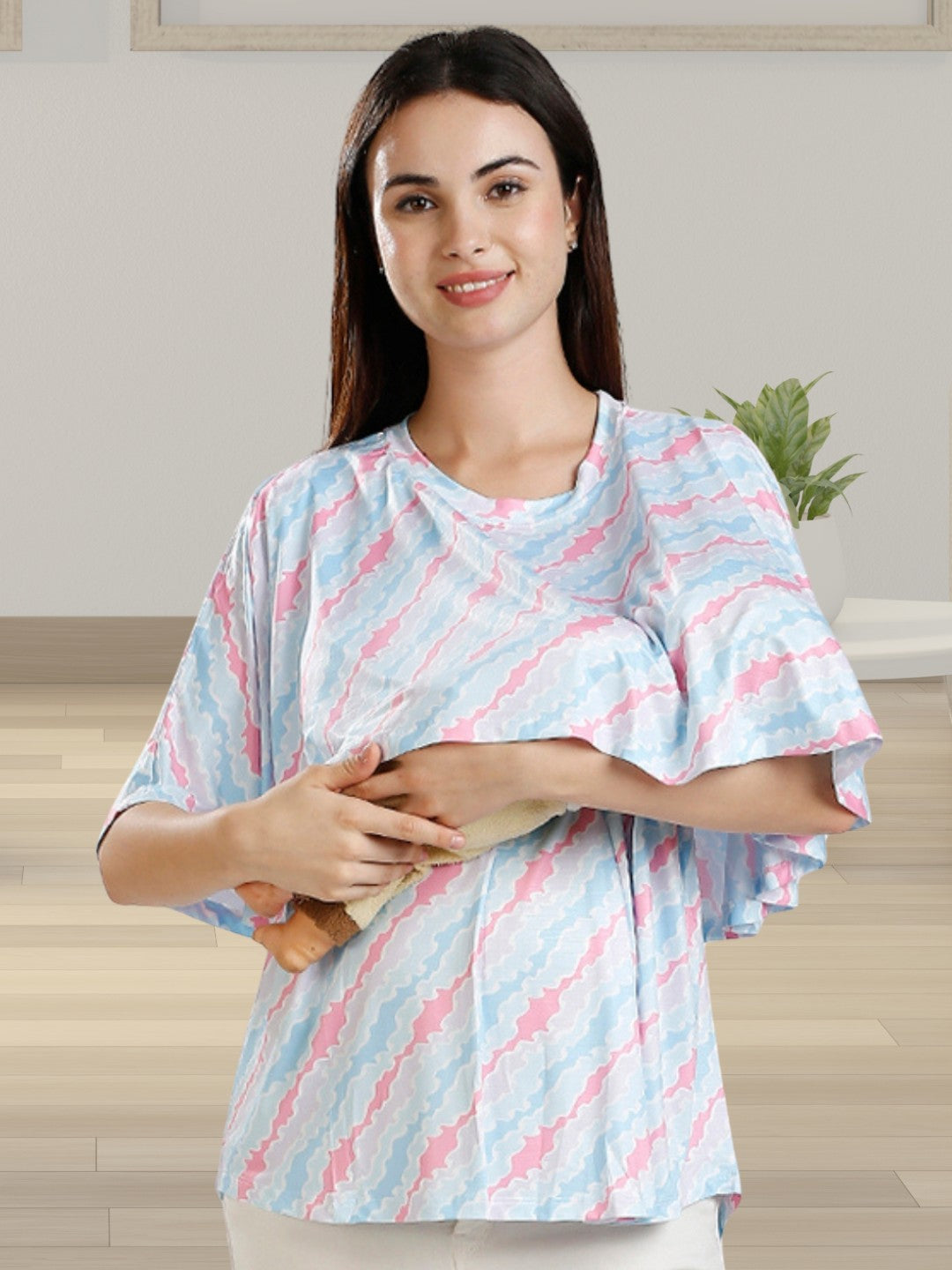 FASHIONABLE ZIPLESS NURSING TOP WITH ATTACHED CAPE