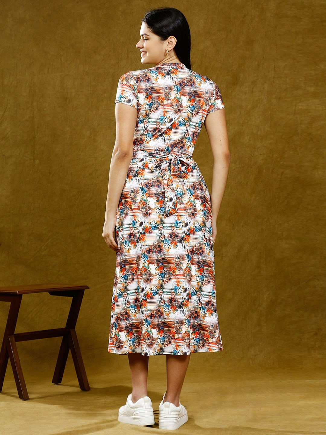 TRENDSETTING ZIPLESS PREGNANCY DRESS WITH POCKETS