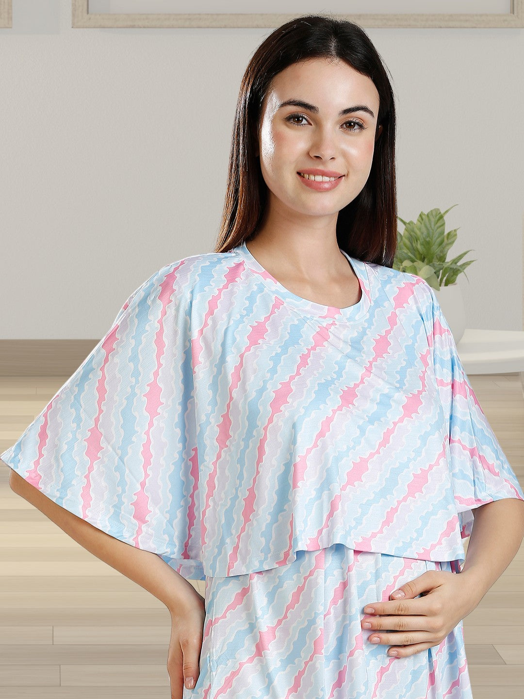 FASHIONABLE ZIPLESS NURSING TOP WITH ATTACHED CAPE