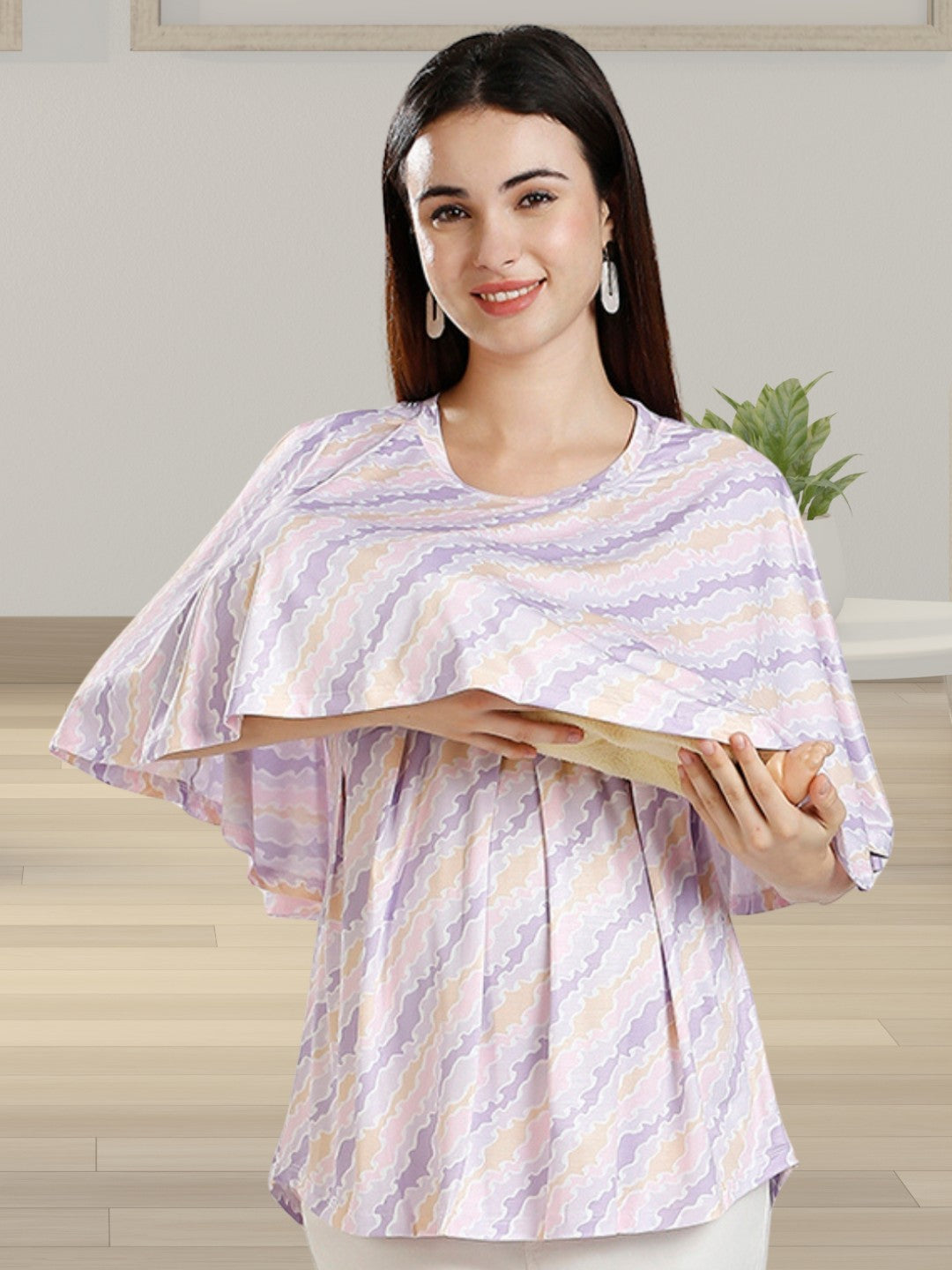 FASHIONABLE ZIPLESS MATERNITY TOP WITH ATTACHED CAPE