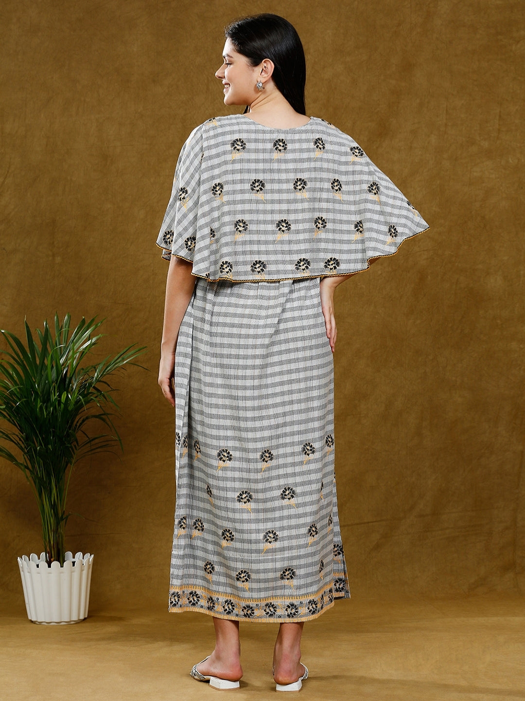 NEWEST MATERNITY PONCHO GOWN WITH ATTACHED CAPE