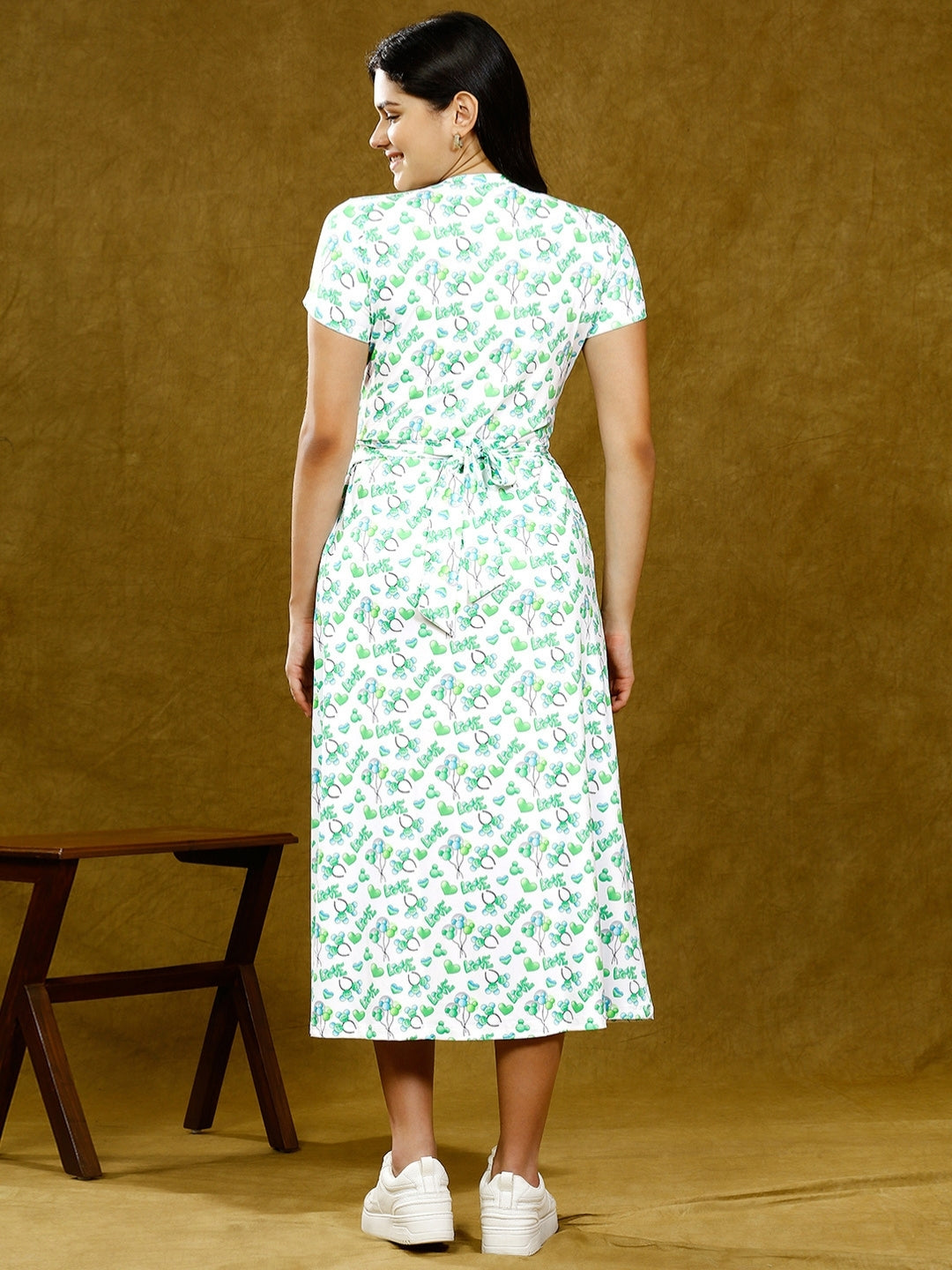 ENHANCE IN ZIPLESS MATERNITY DRESS WITH POCKETS