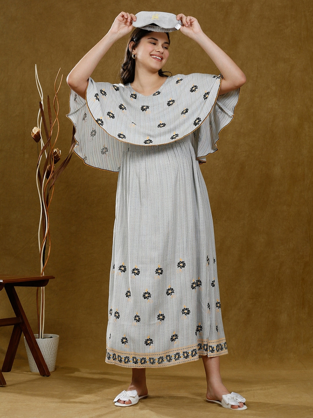 NEWEST PREGNANCY PONCHO GOWN WITH ATTACHED CAPE