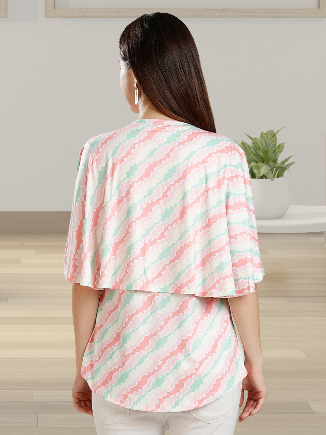 FASHIONABLE ZIPLESS FEEDING TOP WITH ATTACHED CAPE