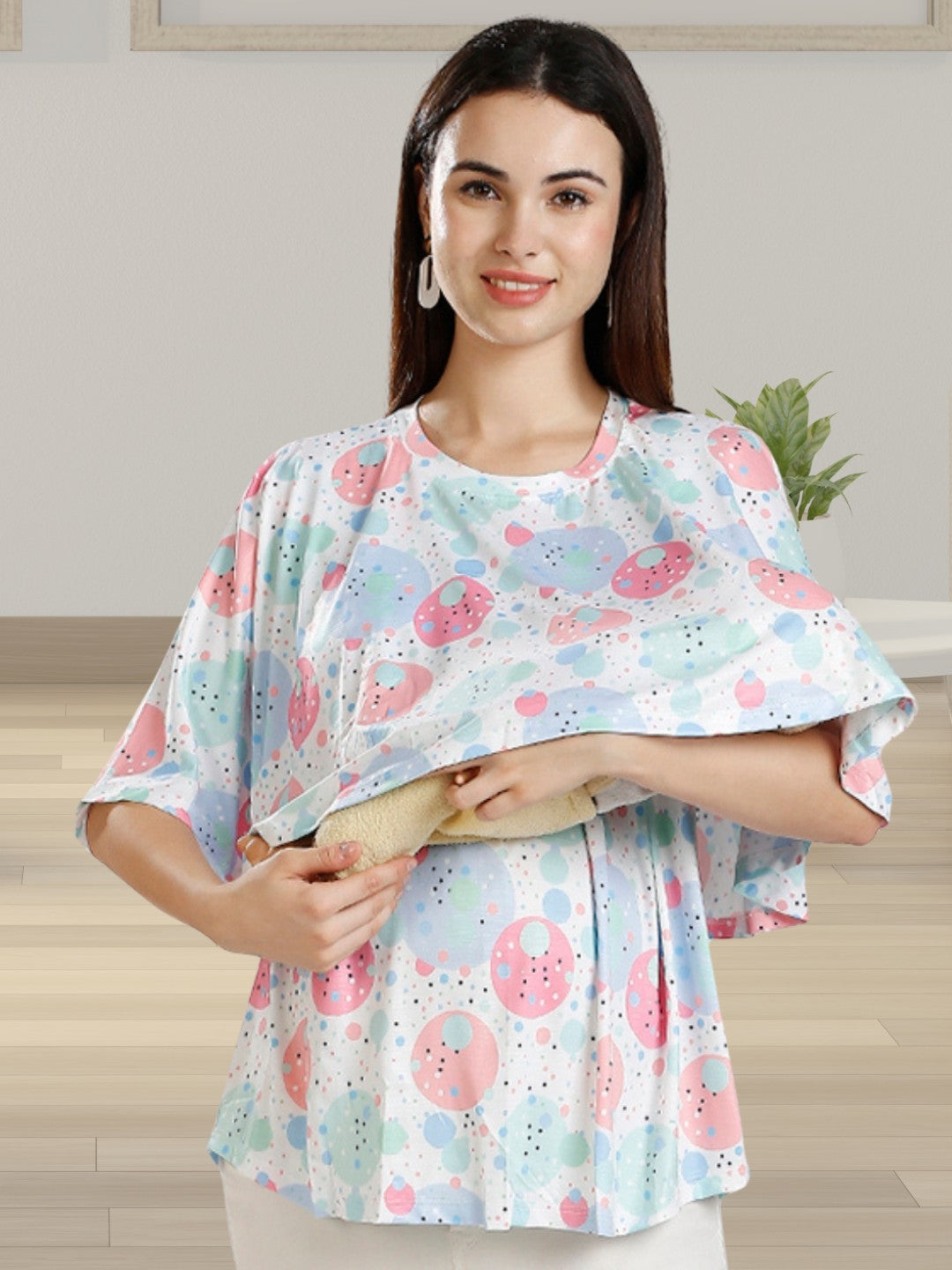 FASHIONABLE ZIPLESS PREGNANCY TOP WITH ATTACHED CAPE