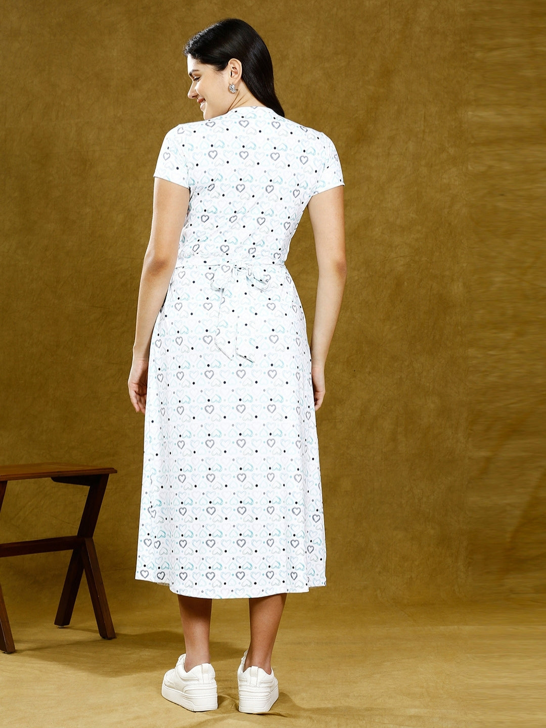 ENHANCE IN ZIPLESS NURSING DRESS WITH POCKETS