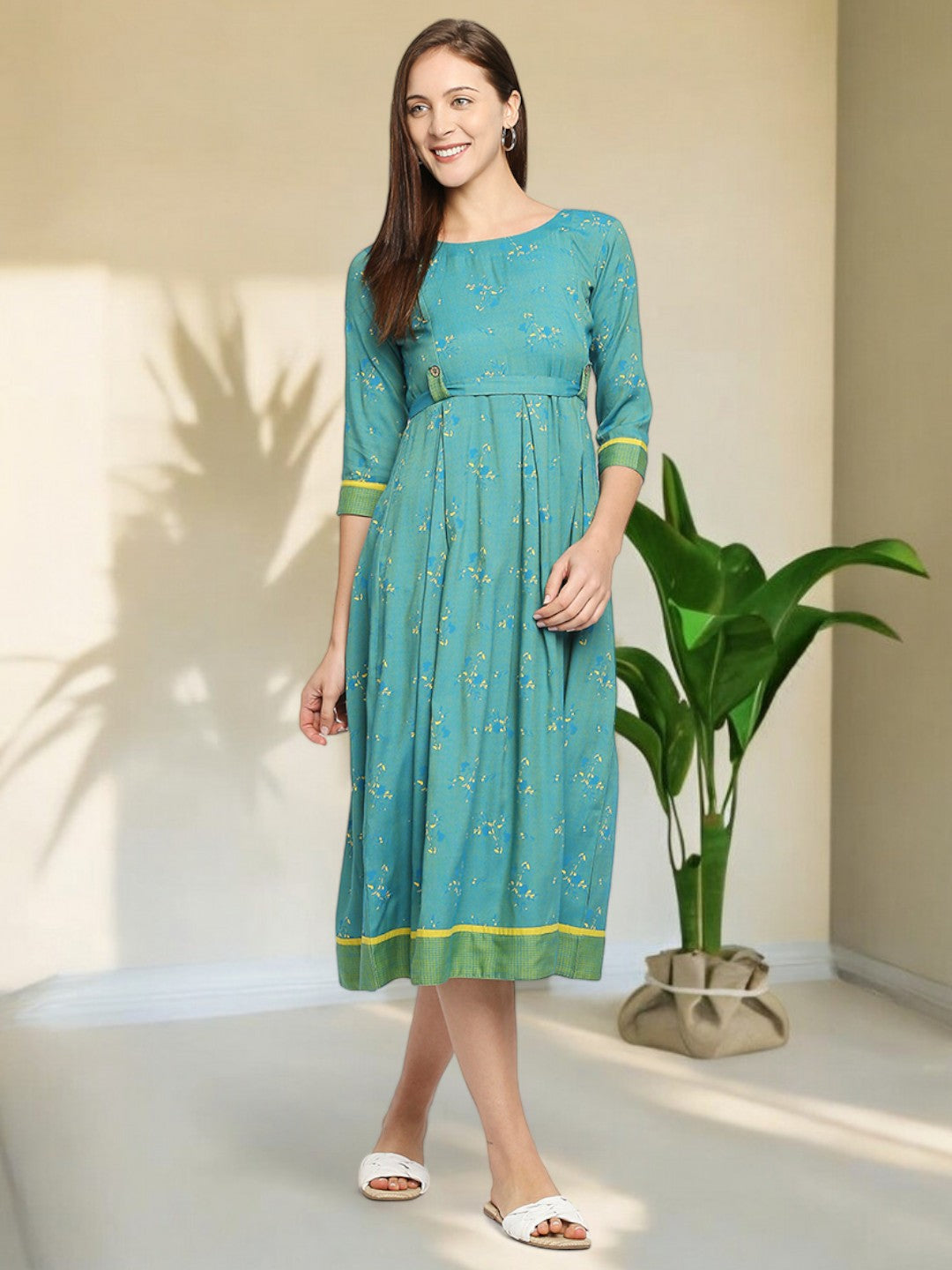 VIBRANT MATERNITY FLARED KURTA FOR NURSING