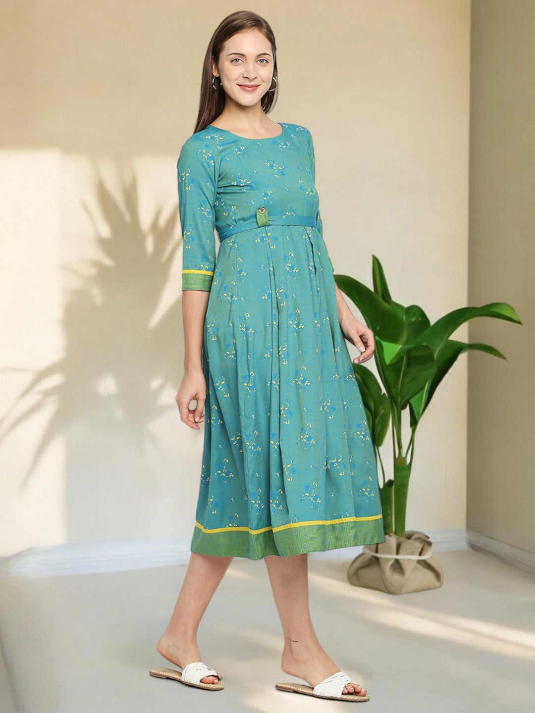 VIBRANT MATERNITY FLARED KURTA FOR NURSING