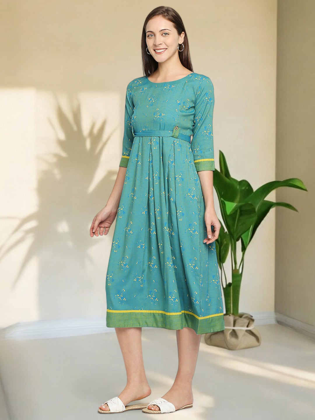 VIBRANT MATERNITY FLARED KURTA FOR NURSING