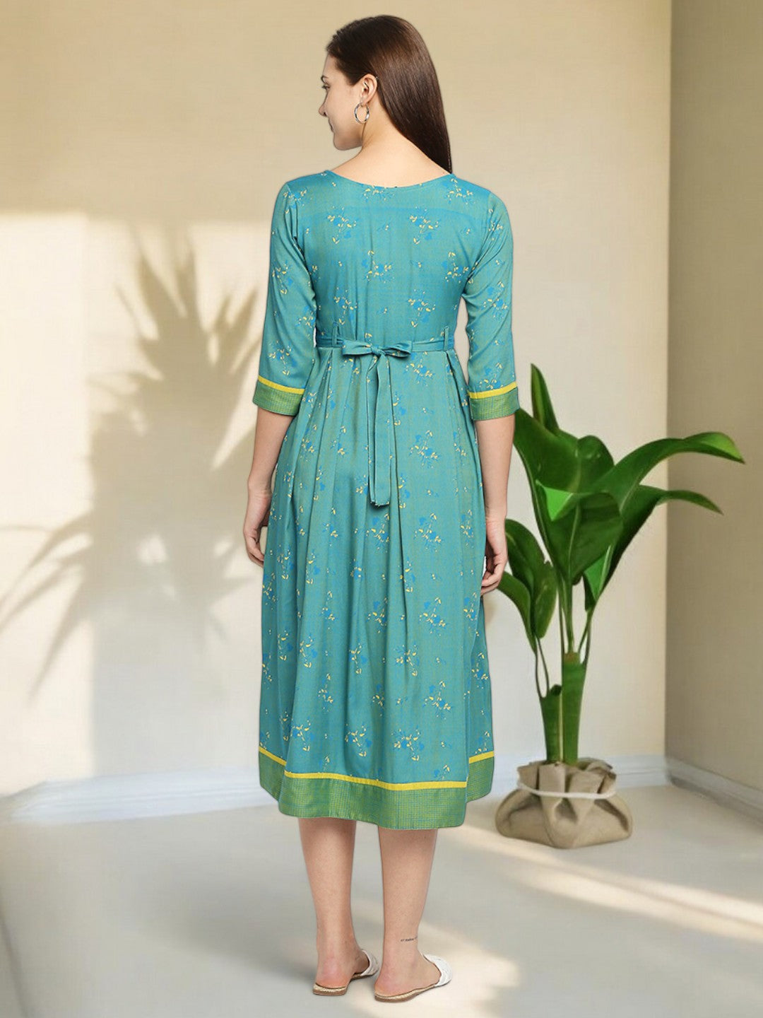 VIBRANT MATERNITY FLARED KURTA FOR NURSING