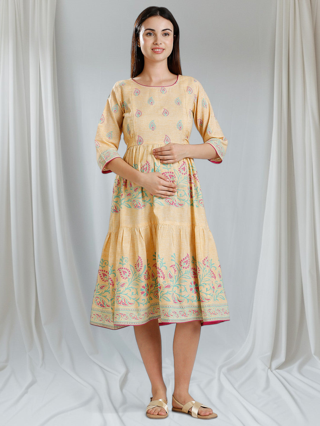 COZY MATERNITY FLARED KURTA WITH NURSING ZIPS