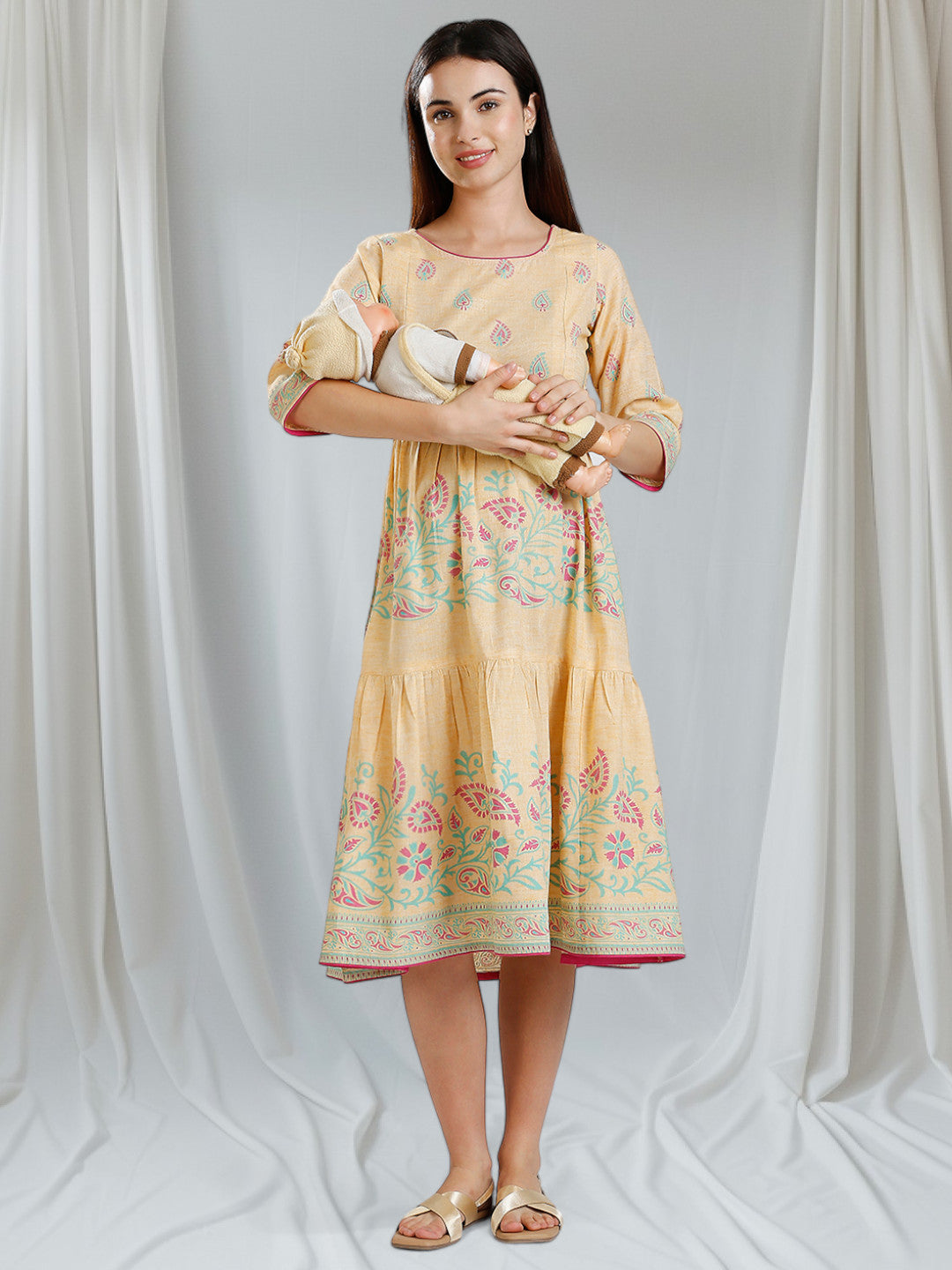 COZY MATERNITY FLARED KURTA WITH NURSING ZIPS