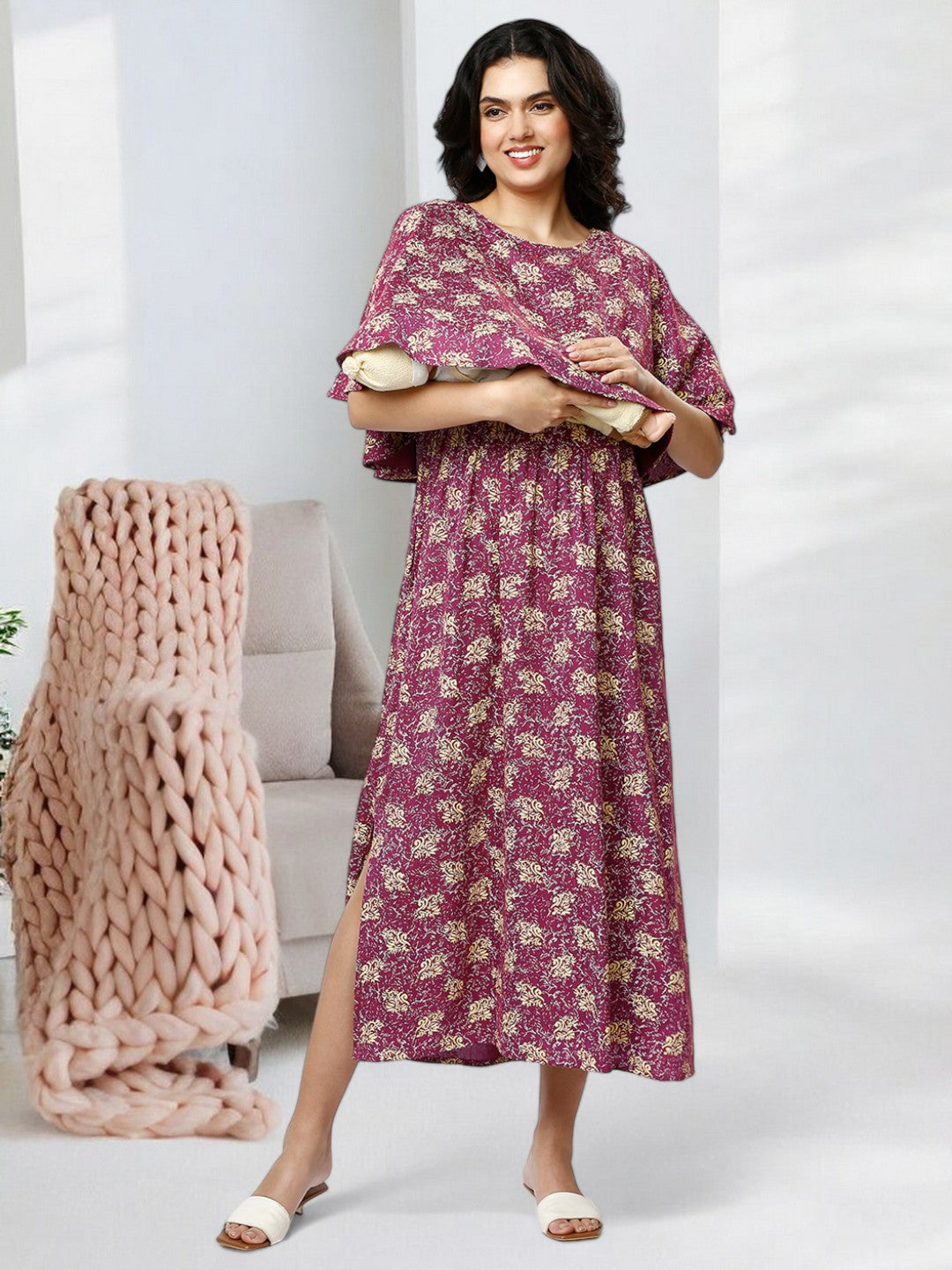 CLASSIC MATERNITY PONCHO GOWN WITH ATTACHED COVER