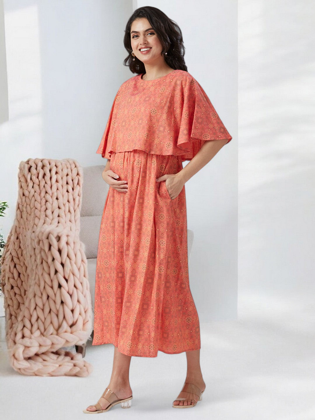 CLASSIC MATERNITY PONCHO DRESS WITH ATTACHED COVER