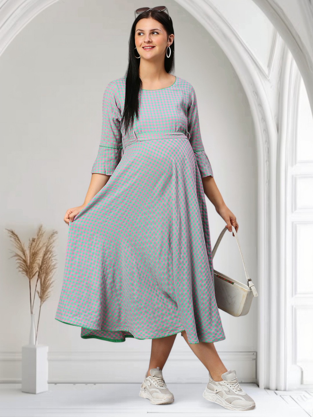 STYLISH FEEDING FLARED KURTA FOR PREGNANCY