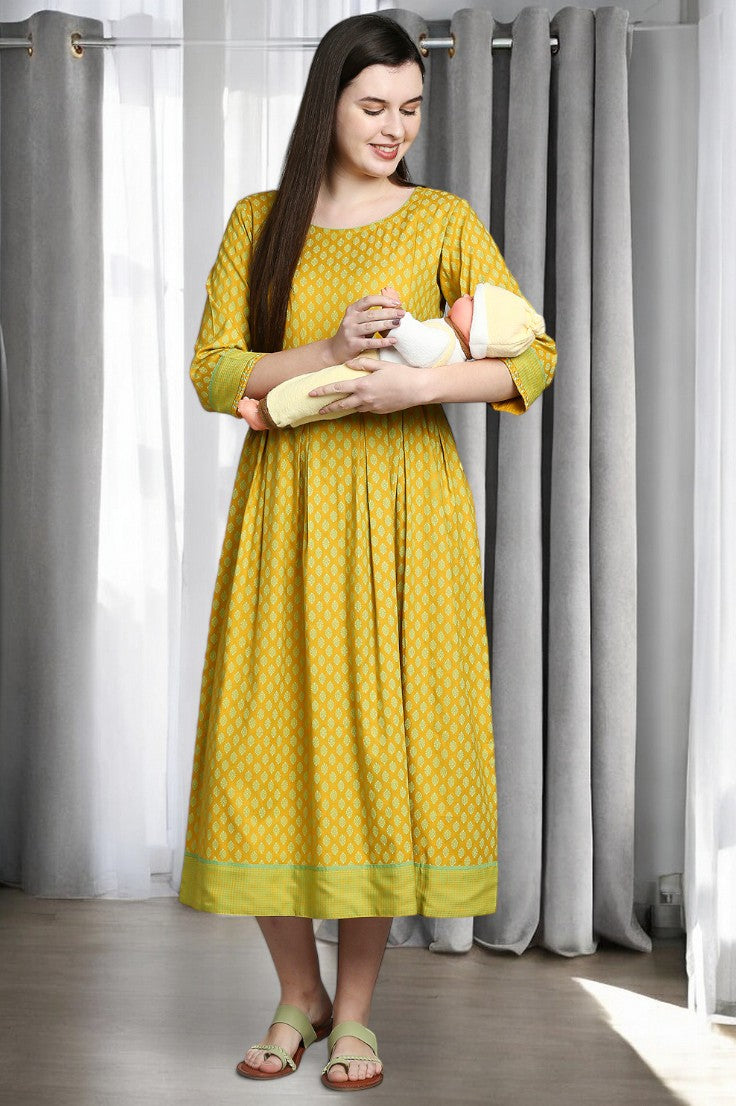 FASHION-FORWARD PREGNANCY FLARED KURTA