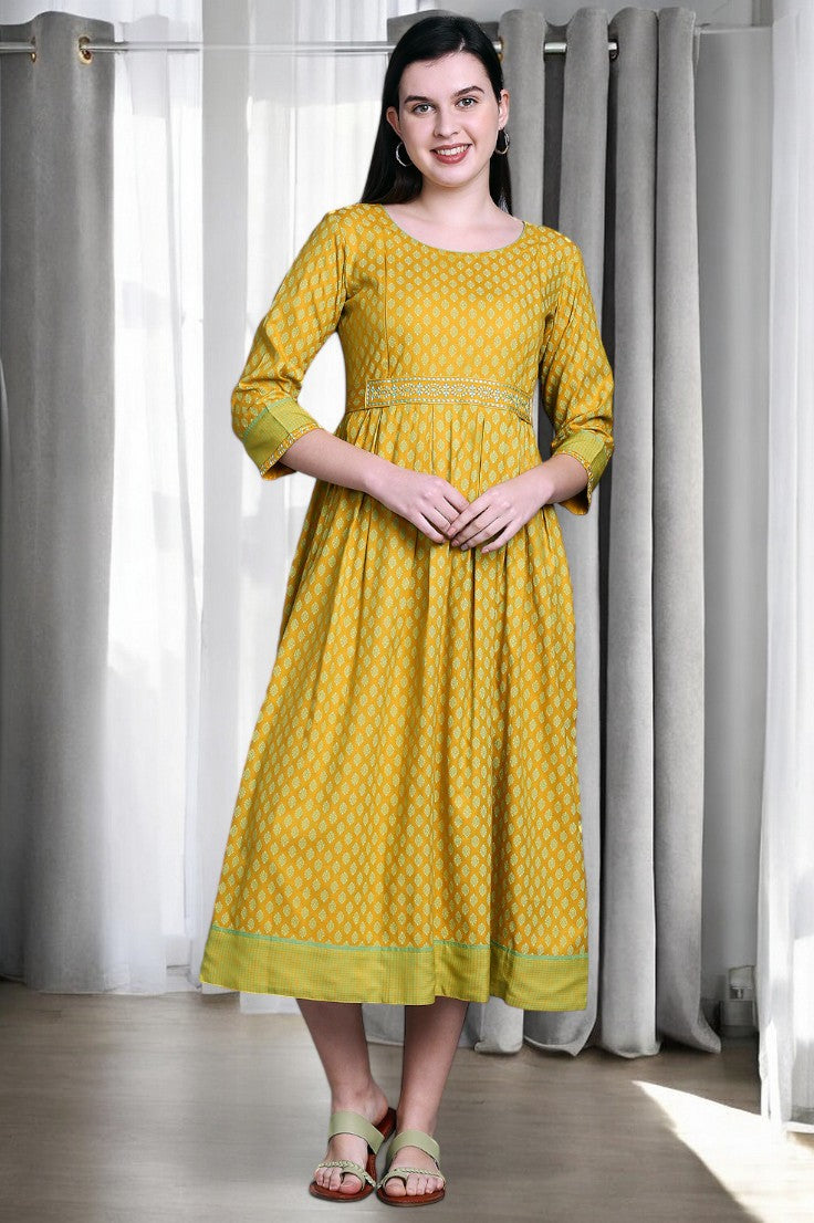 FASHION-FORWARD PREGNANCY FLARED KURTA