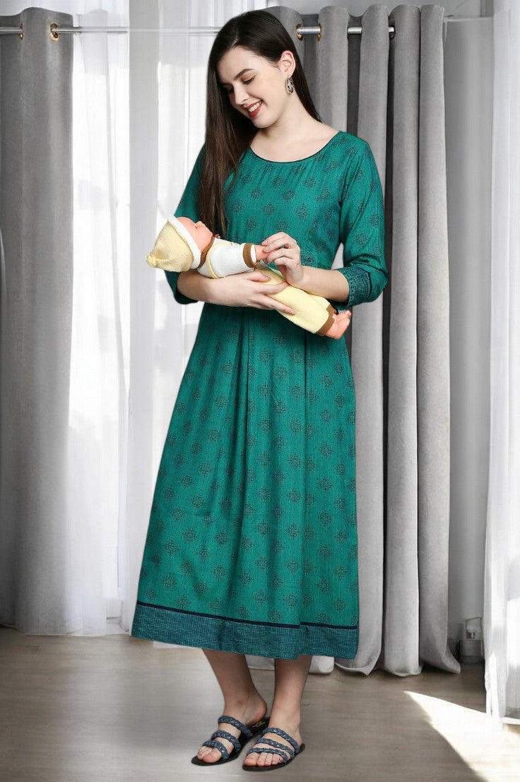 FASHION-FORWARD MATERNITY FLARED KURTA