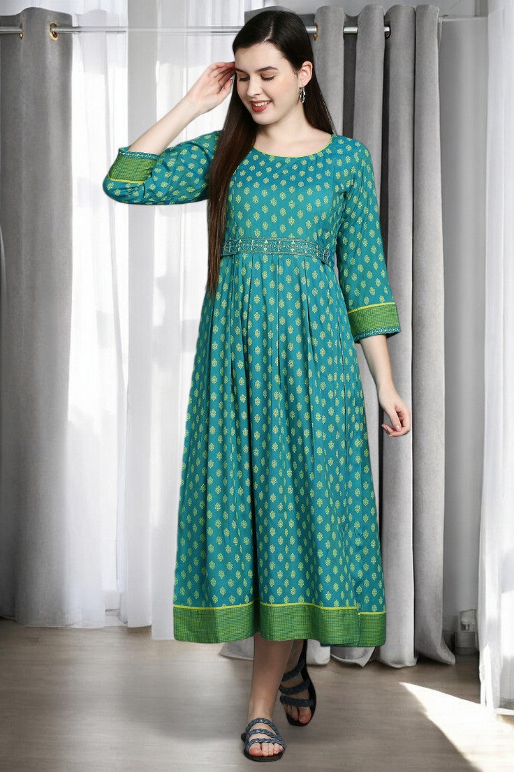 FASHION-FORWARD NURSING FLARED KURTA