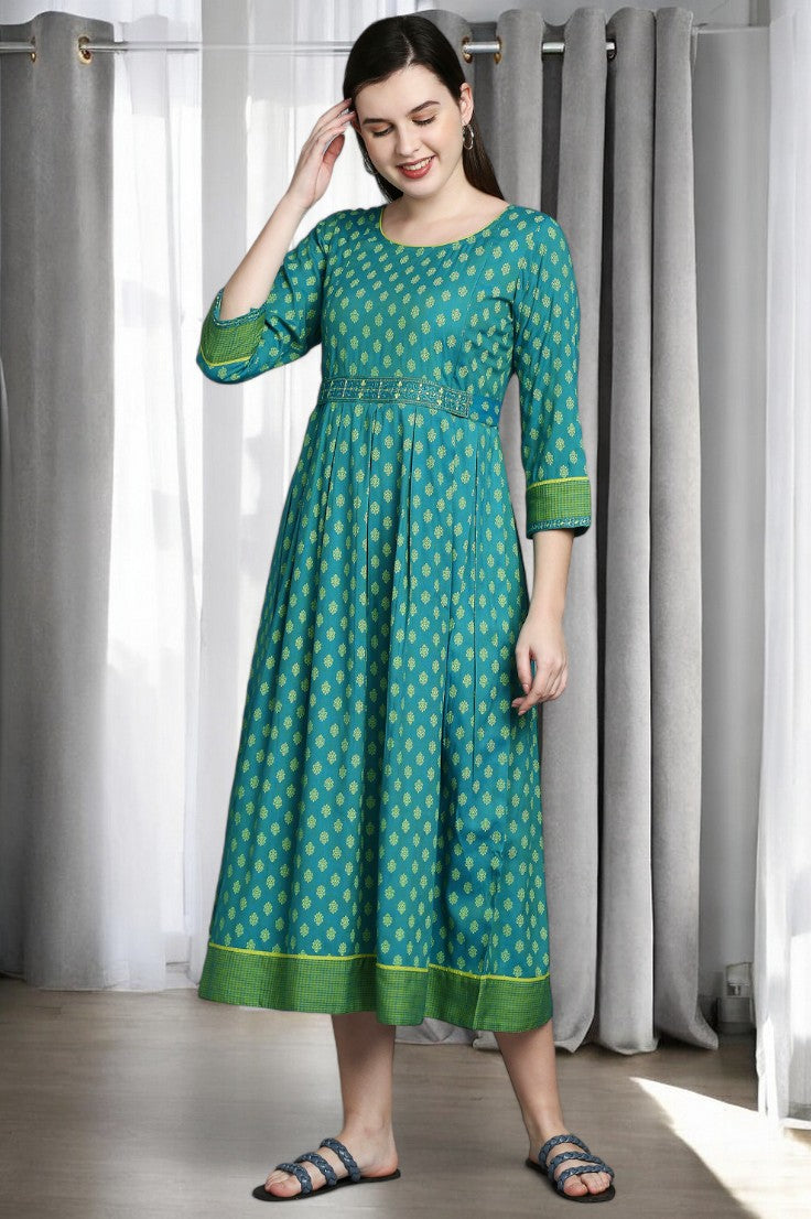 FASHION-FORWARD NURSING FLARED KURTA