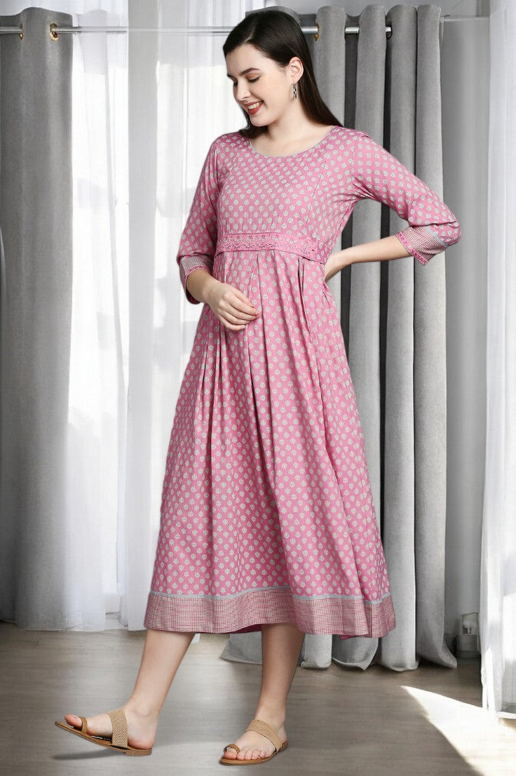 FASHION-FORWARD FLARED KURTA FOR MOTHERS