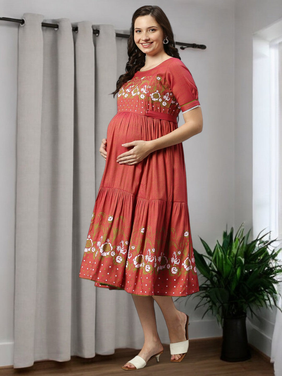 FASHIONABLE FEEDING FLARED KURTA FOR WOMEN