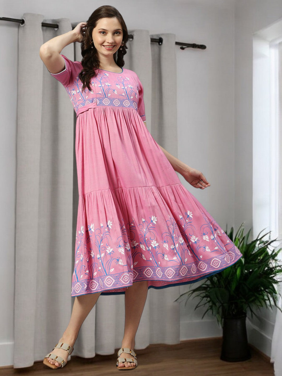 FASHIONABLE FEEDING FLARED KURTA FOR MOTHER