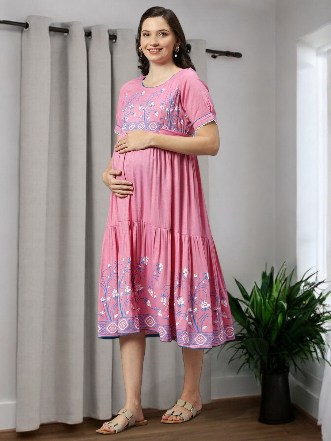 FASHIONABLE FEEDING FLARED KURTA FOR MOTHER