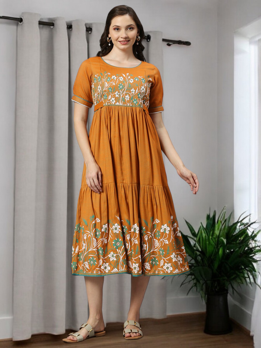 FASHIONABLE MATERNITY FLARED KURTA FOR MOTHER