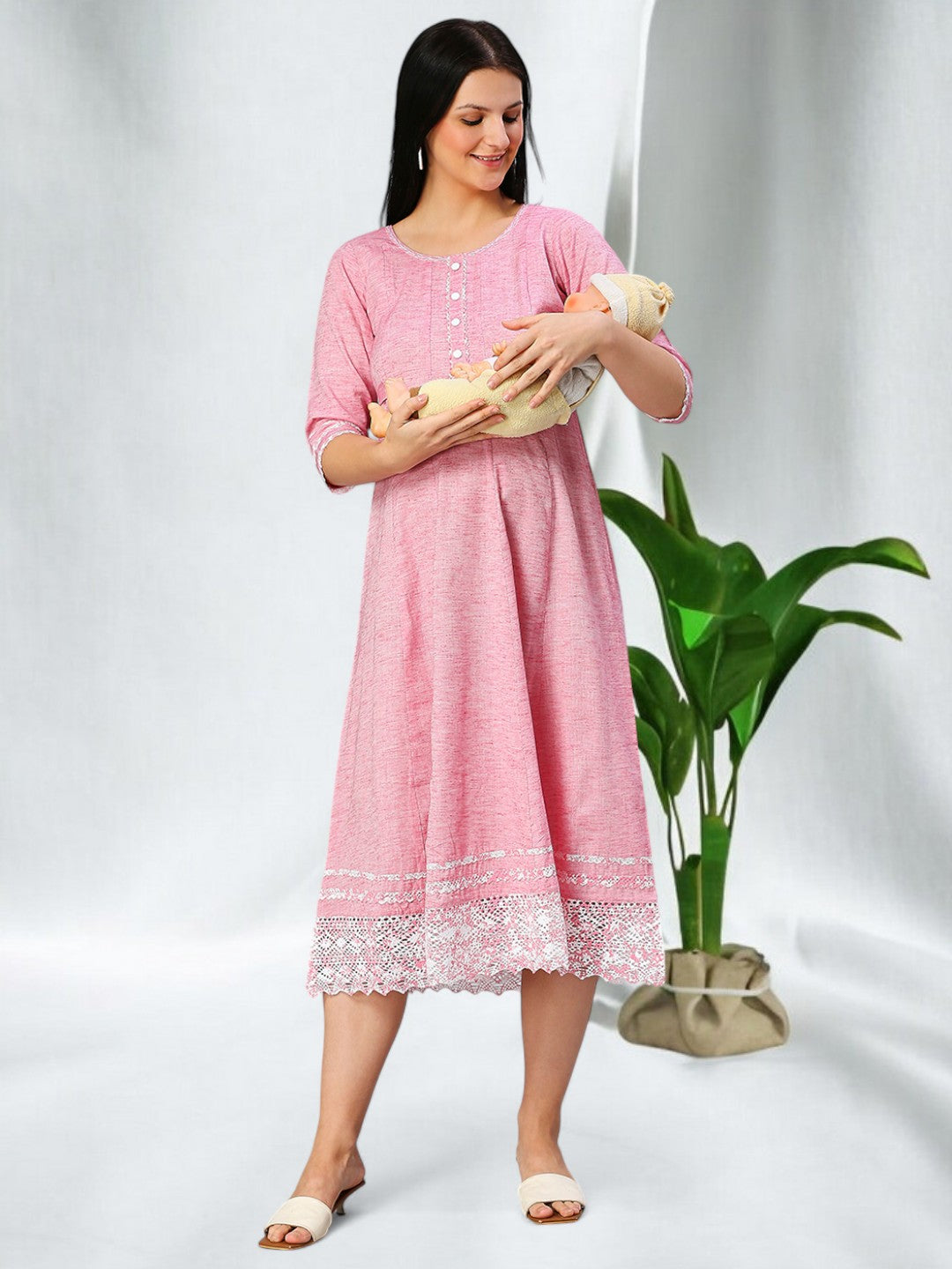 FASHIONABLE FEEDING ANARKALI KURTA FOR WOMEN