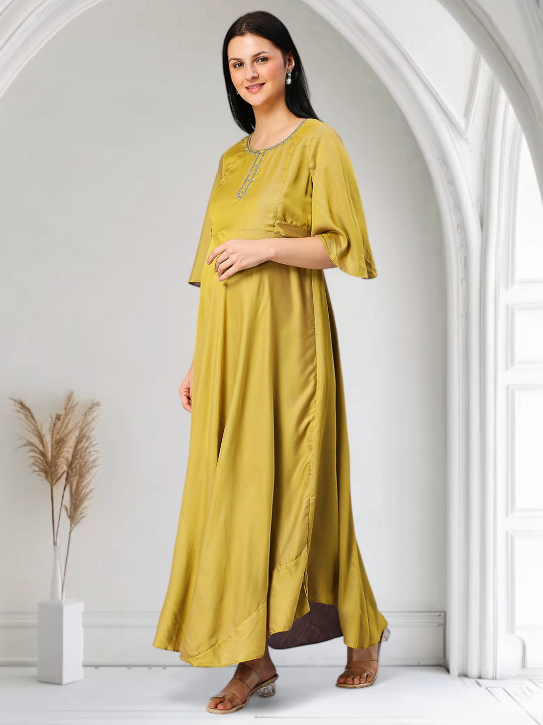 VIBRANT MATERNITY KURTA FOR NURSING BABY