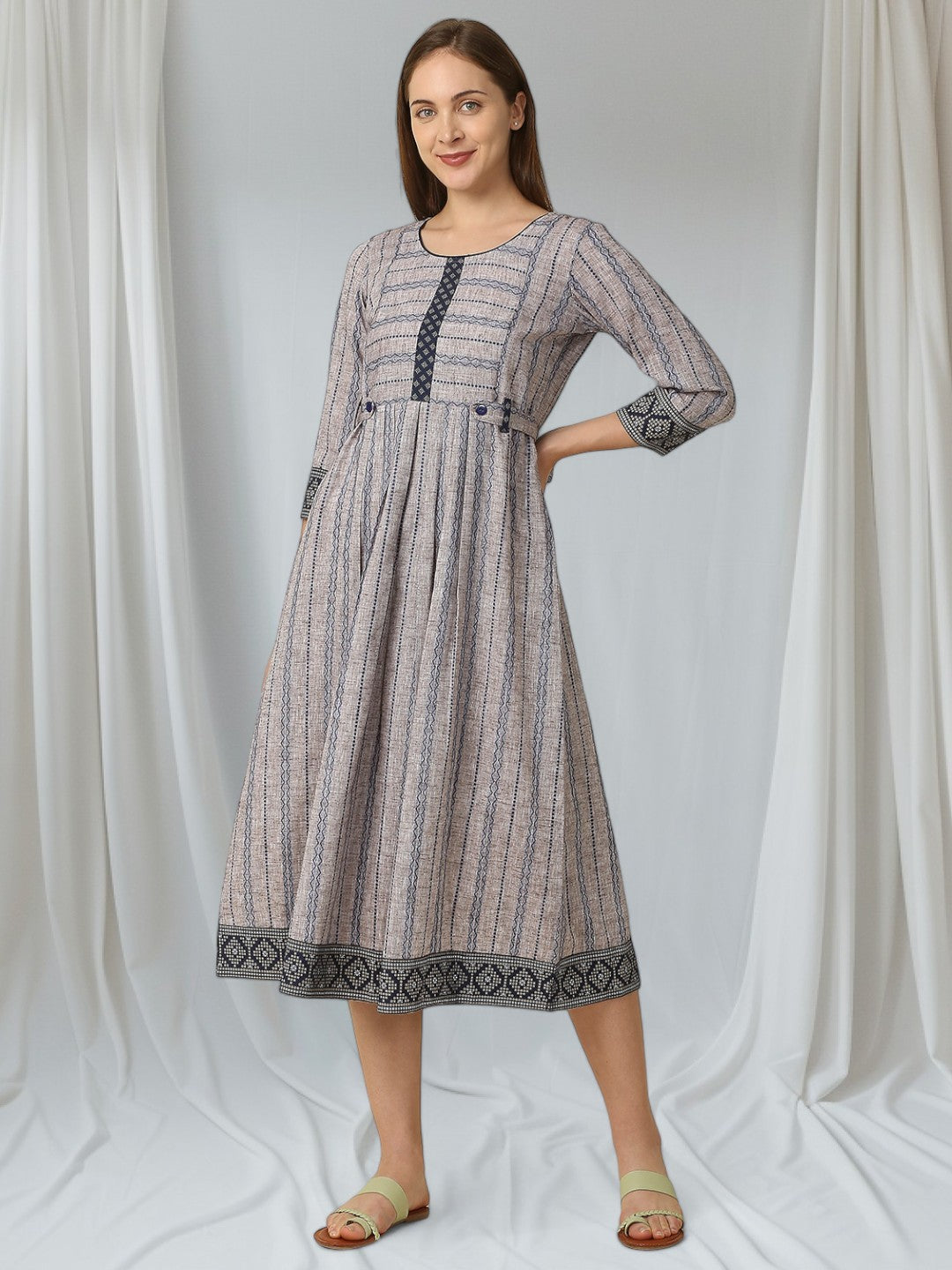 FASHION-FORWARD MATERNITY FLARED KURTA FOR MOTHER
